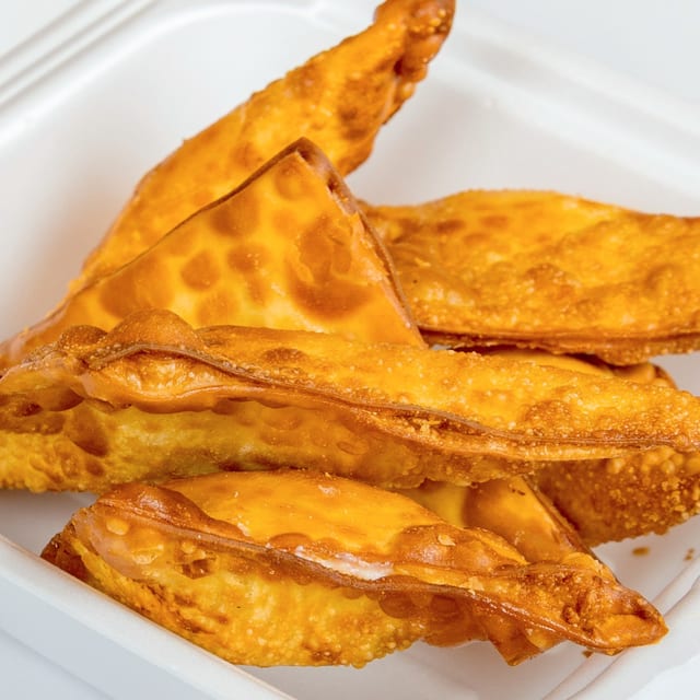 Crab Rangoon (6) / 蟹 角.